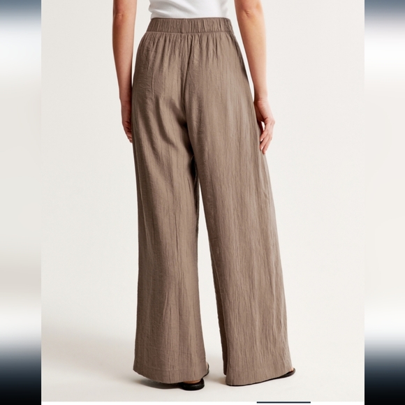 Abercrombie & Fitch Ceinkle High Rise Pants - Picture 3 of 8